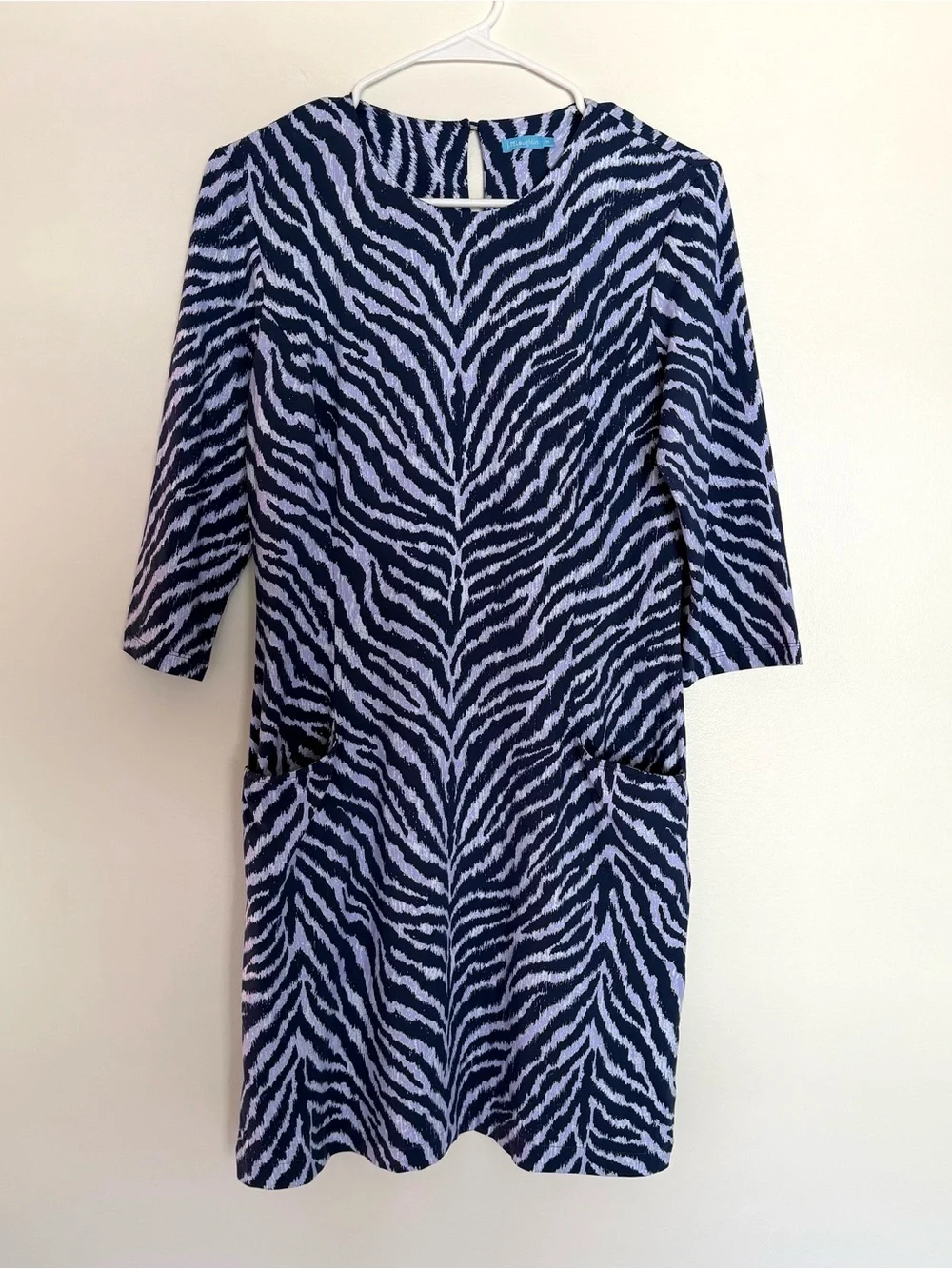 J. McLaughlin Catalyst Dress Tiger Eye Print - Picture 2 of 7